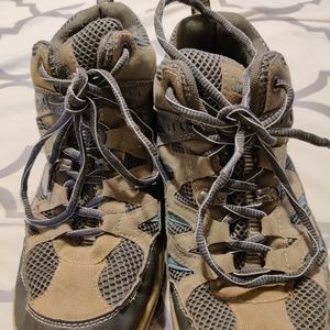 Itasca hiking boots